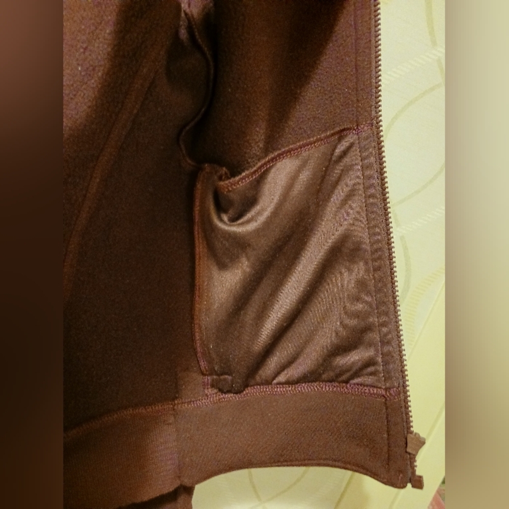 Lululemon Athletica Deep Purple Lightweight Jacket EUC Barely Worn - Picture 8 of 14